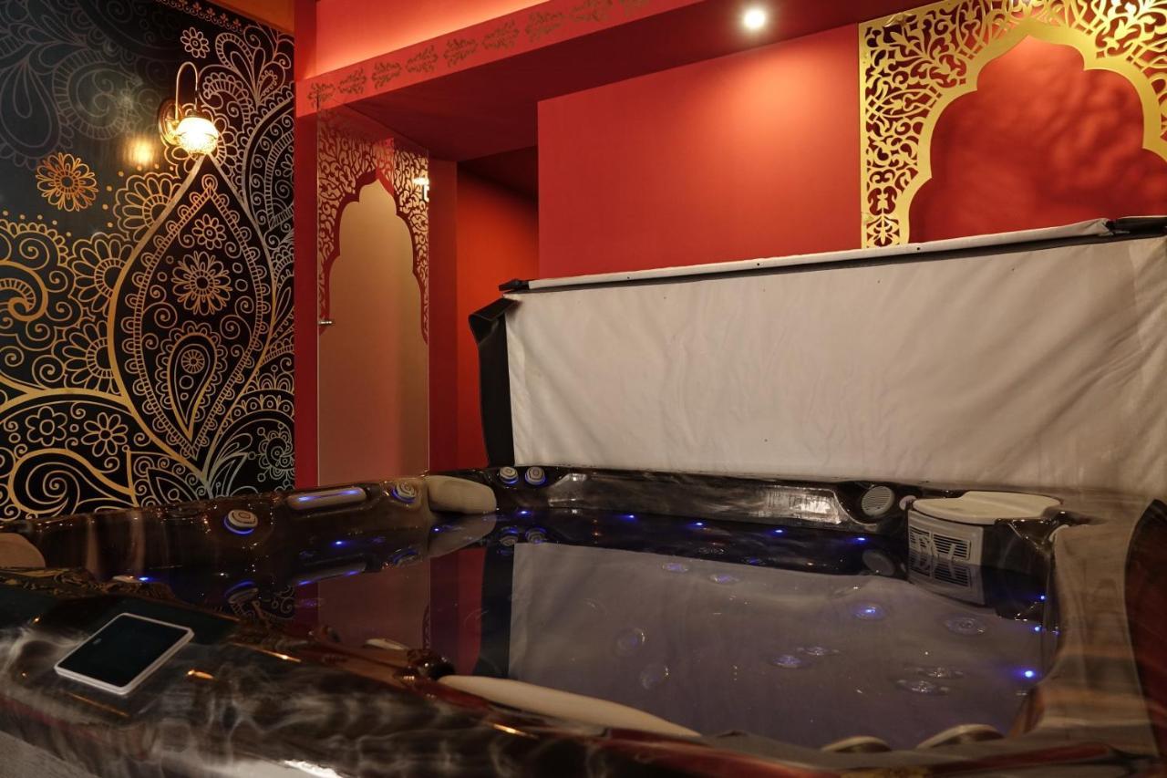 Guest House Romantika Panzio 귤러 외부 사진